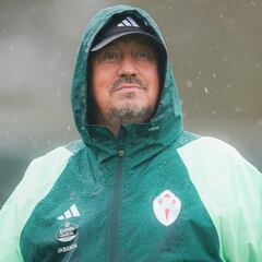 Benítez: “Tiramos más a puerta que el Manchester City”