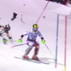Kristoffersen gana y a Hirscher casi le impacta un dron