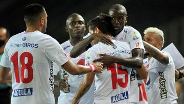 América vence a Pereira con 10 y asegura la clasificación