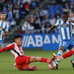 El banquillo se reactiva a tiempo en el primer atasco en Riazor