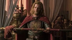 Interpreta a tres personajes y es el único actor que sale tanto en ‘Juego de tronos’ como en ‘La casa del dragón’
