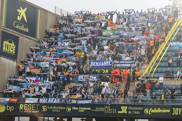 Afición del Málaga en Cádiz.