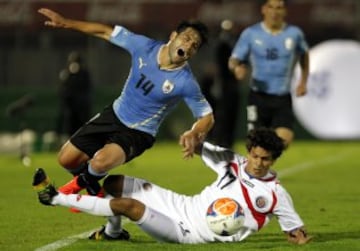 Uruguay y Costa Rica se enfrentaron esta noche en Montevideo, en un duelo que terminó igualado 3-3.