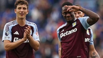 Pau Torres, defensa de Aston Villa, elogia a Jhon Durán.