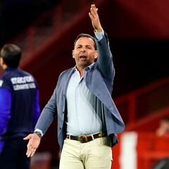 Calleja, dos partidos de sanción por protestar la mano de Iborra