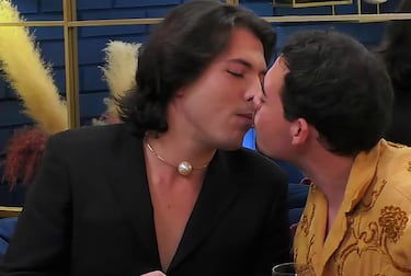 Acude a ‘First Dates’ para encontrar el amor y ocurre lo inesperado: “Mi marido no sabe que estoy aquí”