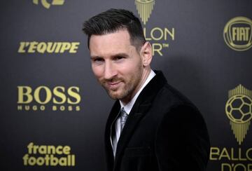 Lionel Messi (ARG / FC Barcelona) poses on the red carpet during the Ballon D'Or Ceremony at Theatre Du Chatelet on December 02, 2019 in Paris, France.