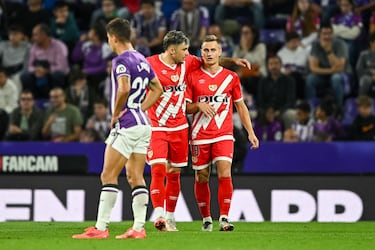 
El jugador de la Franja lideró una remontada con un doblete. El primero tras rematar una buena contra y el segundo de killer. El extremo fue decisivo.
