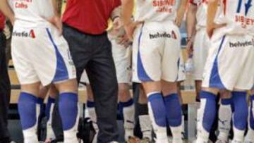 <b>GRAN RETO.</b> José Venancio asume el cargo del histórico Javier Lozano.