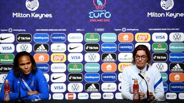 (FILES) In this file photo taken on July 26, 2022, France's defender Wendie Renard (L) and France's head coach Corinne Diacre (R) attend a press conference at the Stadium MK in Milton Keynes, central England, on the eve of their UEFA Women's Euro 2022 semi-final football match against Germany. - Corinne Diacre, whose position has been weakened by a rebellion of the best French players, was dismissed on March 9, 2023, as coach of the French women's football team, the French Football Federation (FFF) announced at the end of a meeting of its executive committee, four and a half months before the World Cup. (Photo by FRANCK FIFE / AFP) / No use as moving pictures or quasi-video streaming. Photos must therefore be posted with an interval of at least 20 seconds.