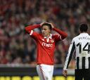 Rodrigo despeja el camino del Benfica ante el Newcastle