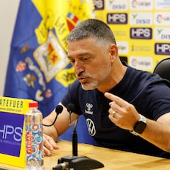 García Pimienta aparca su renovación