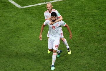 1-1. Diego Costa celebró el gol del empate con David Silva.