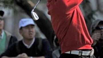 El español Quirós sujeta en vanguardia a Rory McIlroy