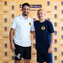 Ex Colo Colo conoció a Iniesta y lo invitó a su proyecto: esto pasó