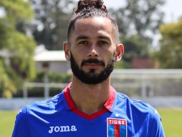 El delantero argentino de padre chileno (31 años) estuvo en la prenómina de la Copa América Centenario, pero una grave lesión cortó sus chances en la Roja. El año pasado jugó en La Calera, pero Rueda jamás lo consideró. Actualmente juega en Tigre de Argentina.