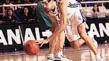 LUCIO, VITAL. Su defensa a Giricek puede decantar el partido.