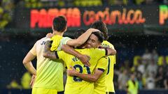Los jugadores del Villarreal celebran el 2-1 durante que enfrenta al Villarreal y UD Almería.
