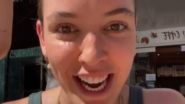 Vende sus champús hechos a mano en un parque de Australia, se le acerca una compradora a preguntar la nacionalidad y el negocio se rompe por el patriotismo