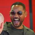 Will Smith charla con Jock Clear, ingeniero de Ferrari.