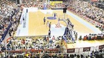 <b>TODOS CON ESPAÑA. </b>La Selección demuestra cada día su capacidad de convocatoria. El Centro de Tecnificación de Alicante también se llenó.