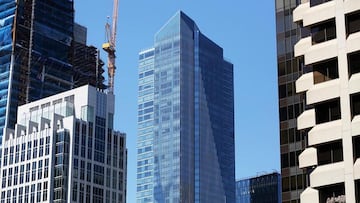 Un rascacielos de lujo de 58 pisos se inclina 7 centímetros al año