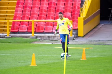 Carlos Queiroz contó con 14 jugadores pensando en la lista de 23 que dará el próximo 30 de mayo y en el amistoso contra Panamá del 3 de junio.