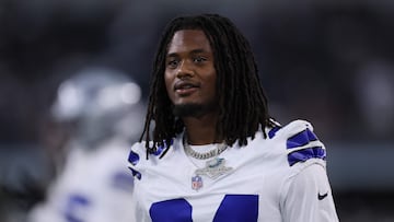 ARLINGTON, TEXAS - AUGUST 16: Jaydon Blue #34 of the Dallas Cowboys looks on prior to the NFL Preseason 2025 game against the Baltimore Ravens at AT&T Stadium on August 16, 2025 in Arlington, Texas. Sam Hodde/Getty Images/AFP (Photo by Sam Hodde / GETTY IMAGES NORTH AMERICA / Getty Images via AFP)