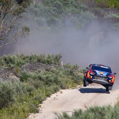 Rovanpera se escapa y Sordo se mantiene segundo