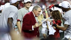 El due&ntilde;o de Atlanta Falcons, Arthur Blank, llevar&aacute; a todos sus empleados a la Super Bowl en Houston.