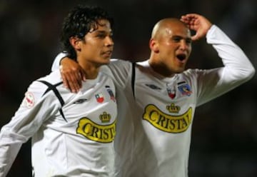 El Colo Colo de Claudio Borghi tenía un plantel plagado de figuras. Sin embargo, Humberto Suazo y Matías Fernández destacaron por sobre el resto al anotar 80 goles en 2006, entre torneo chileno y Copa Sudamericana.