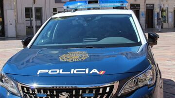 Veh&iacute;culo de la Polic&iacute;a Nacional
 POLIC&Iacute;A NACIONAL M&Aacute;LAGA
   (Foto de ARCHIVO)
 28/07/2021