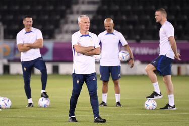 Who is the referee for France vs Denmark in the World Cup 2022 group D second game?