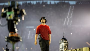 El cantante Dellafuente durante su concierto, en el Estadio Riyadh Air Metropolitano, a 20 de junio de 2025, en Madrid (España). Dellafuente, nombre artístico de Pablo Enoc Bayo, es uno de los artistas más influyentes de la música urbana española actual. Su estilo se caracteriza por una fusión única de trap, flamenco, reguetón, rap y ritmos latinos, a lo que él mismo denomina “folclore atemporal” o “música folklórica fusión”. El artista granadino actúa en el Estadio Riyadh Air Metropolitano de Madrid en dos fechas consecutivas: hoy, 20 de junio y mañana, 21 de junio de 2025. Estas actuaciones forman parte de la celebración de sus 10 años de carrera.
20 JUNIO 2025;CONCIERTO;MÚSICA;MÚSICO;ACTUACIÓN;METROPOLITANO;
Ricardo Rubio / Europa Press
20/06/2025