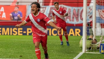 No hay avances de Pumas con Kevin Mac Allister