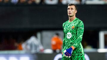 EAST RUTHERFORD, NEW JERSEY - AUGUST 3: Inaki Pena #13 of FC Barcelona in the second half of the pre-season friendly match against the Real Madrid at MetLife Stadium on August 3, 2024 in East Rutherford, New Jersey. (Photo by Ira L. Black - Corbis/Getty Images)