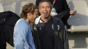 Uruguay busca un plan para detener a Robben