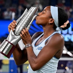 Gauff gana con comodidad a Pegula