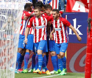 Para Koke, formado en las categor赤as inferiores del Atl谷tico, el estadio Vicente Calder車n fue un recinto especial, m芍gico... El madrile?o pudo jugar el 迆ltimo encuentro oficial en el Calder車n. Fue el 21 de mayo de 2017, en la 迆ltima jornada liguera, ante el Athletic. El choque acab車 con triunfo por 3-1, con dos goles de Torres y uno de Correa. El argentino marc車 el 迆ltimo gol en partido oficial en el Calder車n. Koke jug車 ese d赤a todo el encuentro. Unos d赤as antes, el 10 de mayo, el Atl谷tico disput車 la vuelta de las semifinales de Champions ante el Real Madrid. Un partido tambi谷n diferente y que Koke, como todos los atl谷ticos, tienen en la memoria. El Atl谷tico gan車, aunque cay車 eliminado.