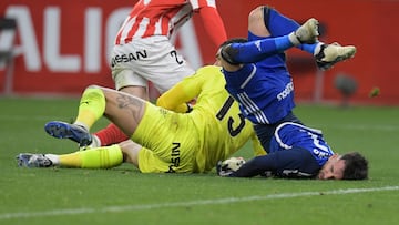 10/02/2024  PARTIDO SEGUNDA DIVISION 
 SPORTING DE GIJON - REAL OVIEDO.
LESION GOLPE CUELLO