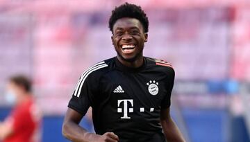 Alphonso Davies, en un entrenamiento con el Bayern.