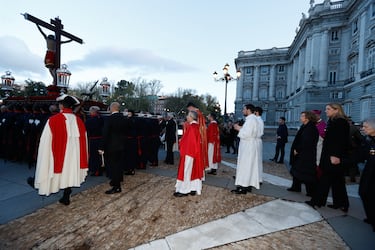 La Reina Doña Sofía, la infanta Cristina e Irene de Grecia participan en la Procesión del Cristo de los Alabarderos, en Madrid (España).
