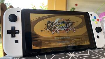 Joy-con con cruceta en Nintendo Switch: c車mo instalarlo y qu谷 opciones hay