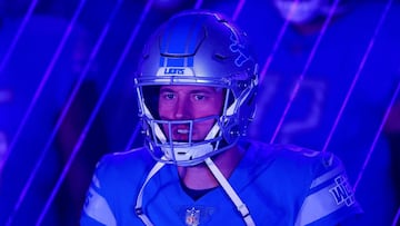 El quarterback de Detroit estuvo en contacto con un individuo contagiado; por el momento, se desconoce si jugar&aacute; contra los Vikings en la semana 9.