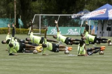 Un total de 27 jugadores se presentaron en el primer entrenamiento de Nacional con miras al Torneo Clausura 2015.