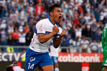 Fue tricampeón con la UC y juega en Chiloé: “Me gusta el sur, por eso quise ir”