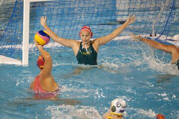 Las españolas consiguieron su primer Mundial de Waterpolo tras ganar en la final a Australia por 6-8. 
