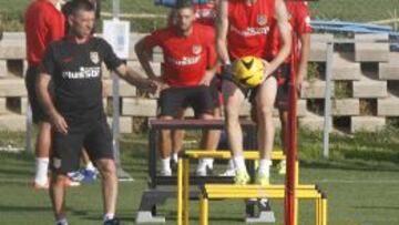 Filipe Luis en el entrenamiento de este miércoles del Atleti.