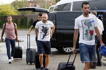 Thiago Alcántara, Marc Bartra, Andrés Iniesta and Sergio Busquetsarrive at the Ciudad del Fútbol in Las Rozas.