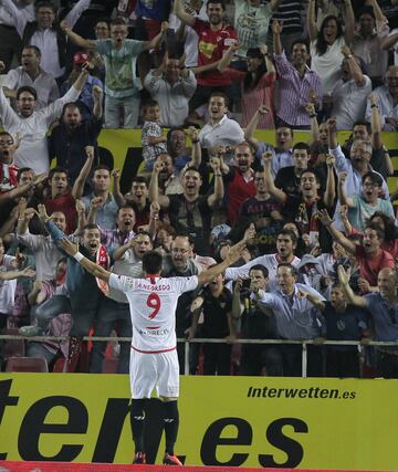 El 1 de junio de 2013 el Valencia visitaba el Pizjuán. Si ganaba se metía en la Champions tras un gran remontada con Valverde. El Sevilla le aguó la fiesta con cuatro goles de Negredo. Por el Valencia marcaron Banega y Soldado (2).